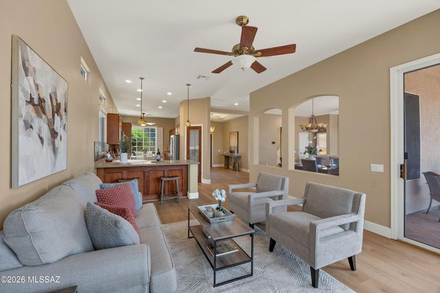 5231 W Arid Canyon Drive, Marana, AZ 85658