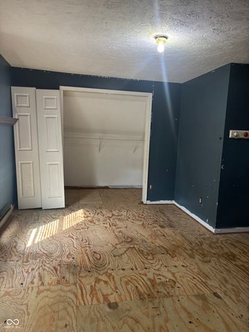 114 E 11th Street, Alexandria, IN 46001