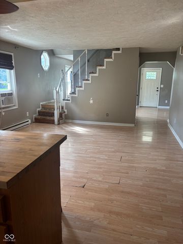 114 E 11th Street, Alexandria, IN 46001