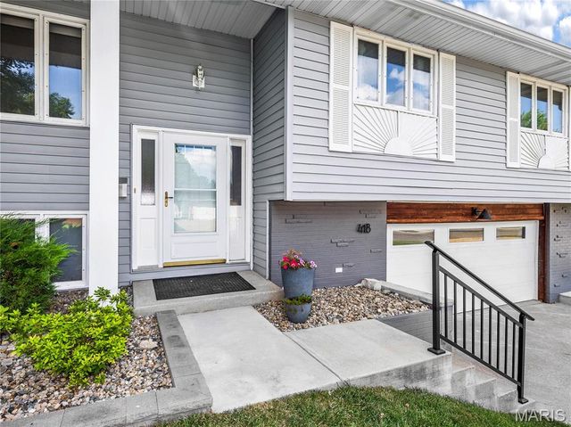 418 Vermont St, Bethalto, IL 62010