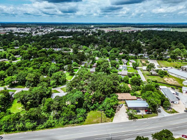 203 State Highway 75 N, Huntsville, TX 77320