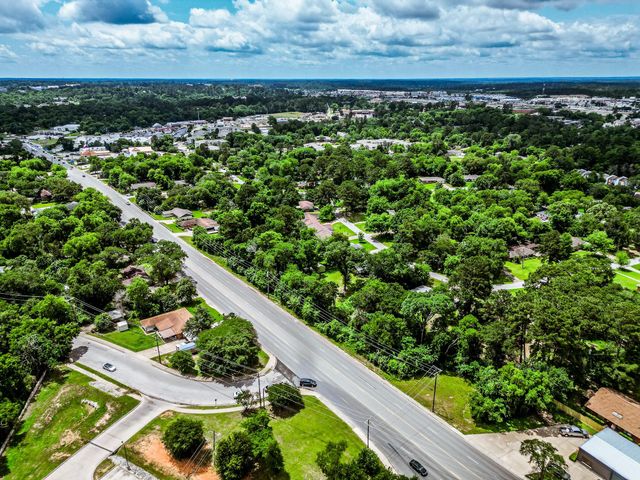 203 State Highway 75 N, Huntsville, TX 77320