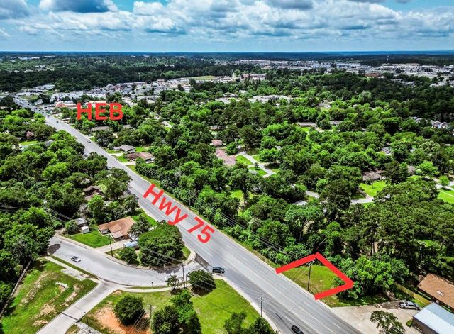 203 State Highway 75 N, Huntsville, TX 77320