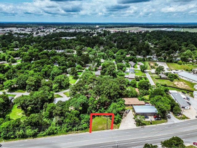 203 State Highway 75 N, Huntsville, TX 77320