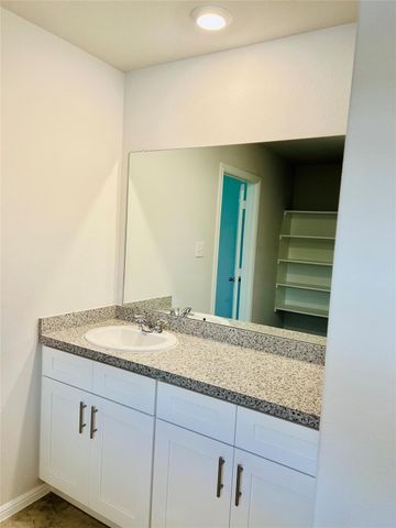 412 Alva Street, Azle, TX 76020