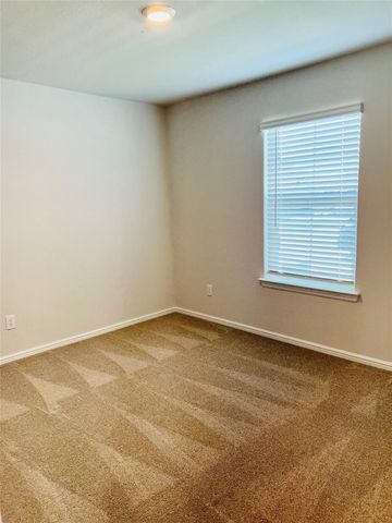 412 Alva Street, Azle, TX 76020