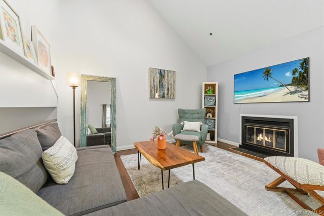1103 Hunters Run, Dobbs Ferry, NY 10522
