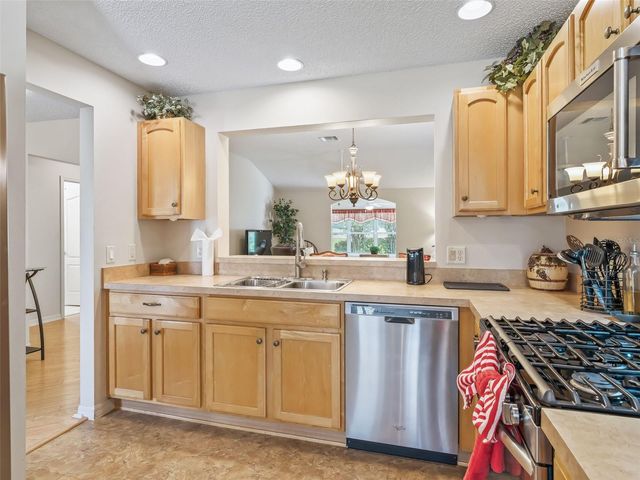 17325 SE 91ST LEE AVENUE, The Villages, FL 32162