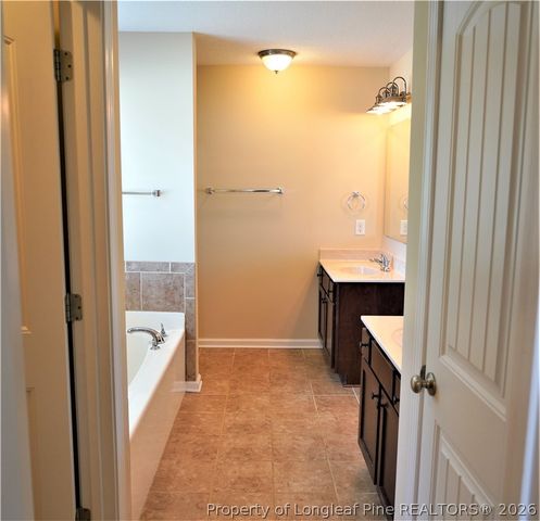 1218 Geese Court, Hope Mills, NC 28348