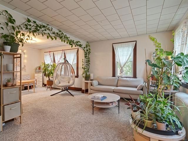 1229 Juliet Avenue, Saint Paul, MN 55105