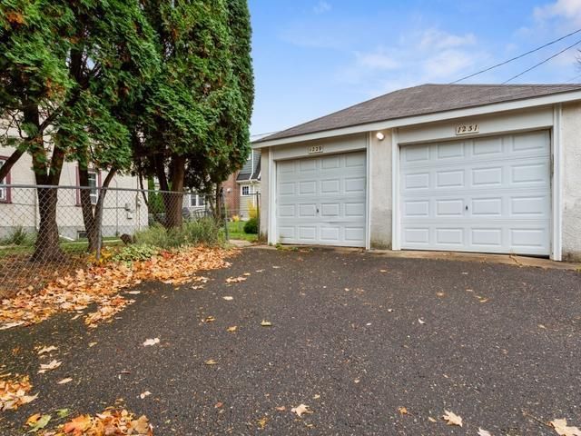 1229 Juliet Avenue, Saint Paul, MN 55105