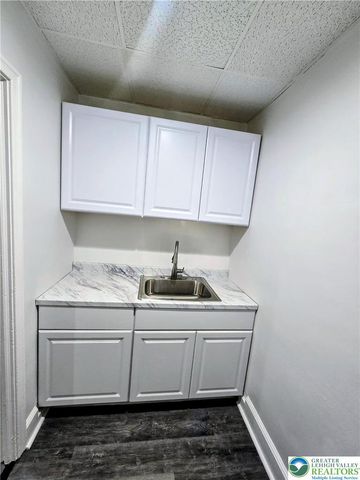 42 8th Street 2M, Allentown City, PA 18101