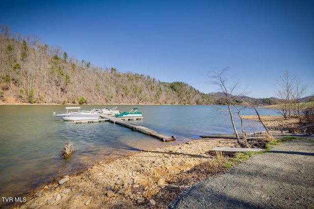601 Watauga Overlook Drive, Butler, TN 37640