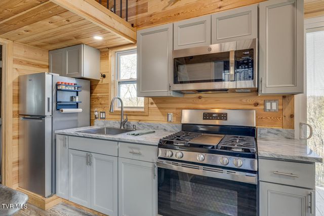 601 Watauga Overlook Drive, Butler, TN 37640