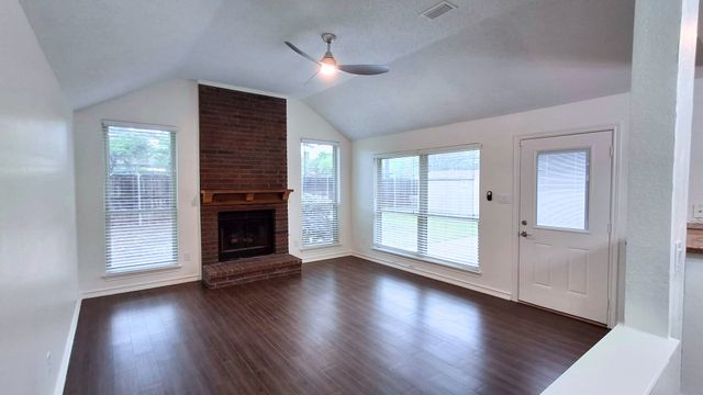 3218 Mapleridge Drive, Grapevine, TX 76051