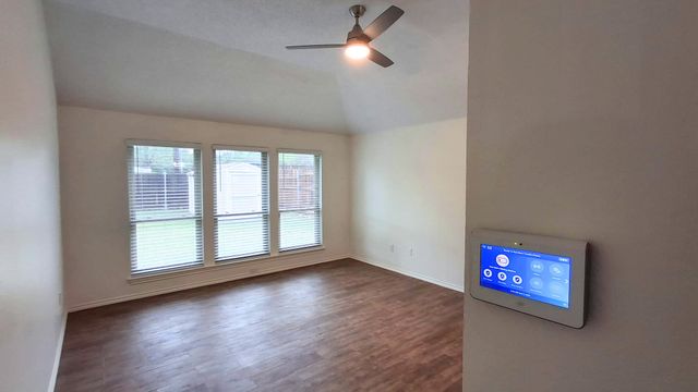 3218 Mapleridge Drive, Grapevine, TX 76051