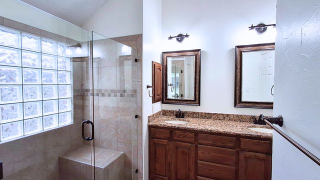 3218 Mapleridge Drive, Grapevine, TX 76051