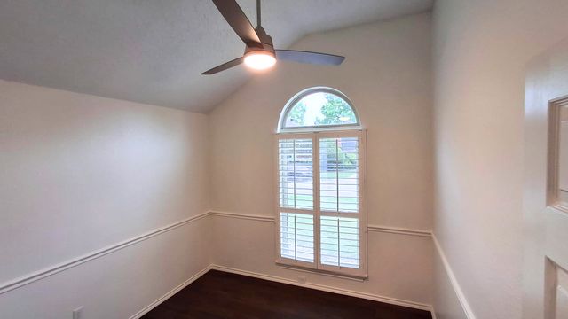 3218 Mapleridge Drive, Grapevine, TX 76051