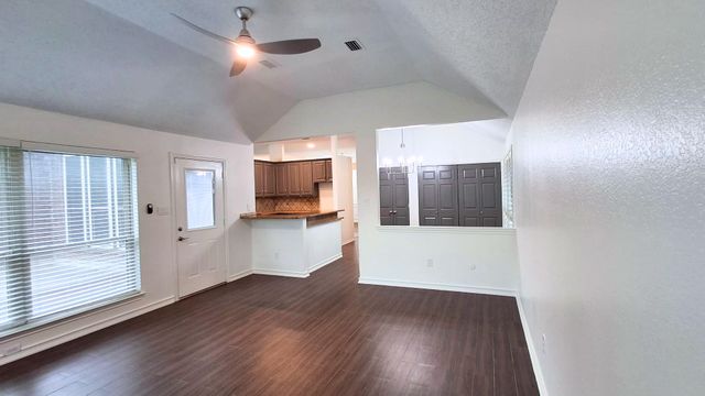 3218 Mapleridge Drive, Grapevine, TX 76051