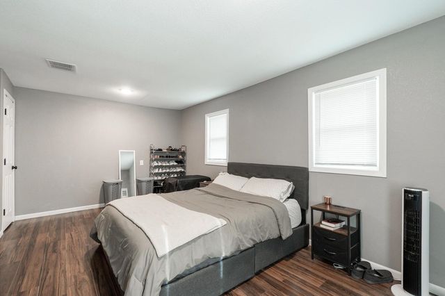 504 N Doris St, Wichita, KS 67212