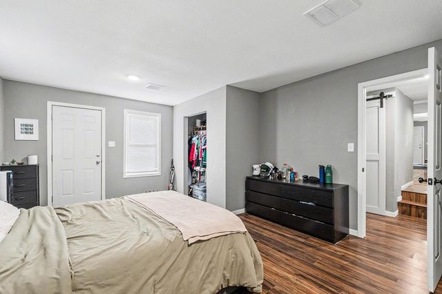 504 N Doris St, Wichita, KS 67212