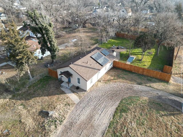 504 N Doris St, Wichita, KS 67212