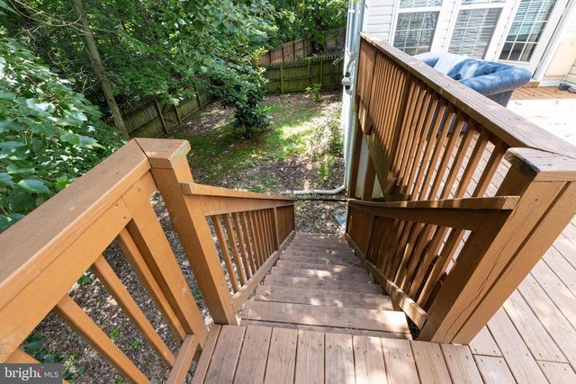1034 BAKERSFIELD LN, Fredericksburg, VA 22401