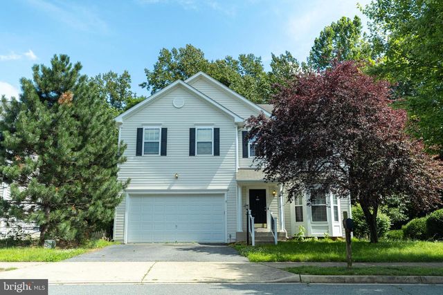 1034 BAKERSFIELD LN, Fredericksburg, VA 22401
