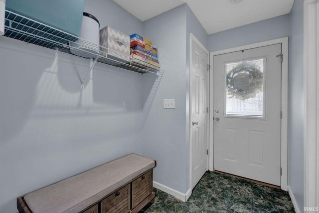 1099 Middle Leesville Road, Bedford, IN 47421