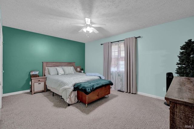 1099 Middle Leesville Road, Bedford, IN 47421