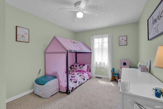 1099 Middle Leesville Road, Bedford, IN 47421