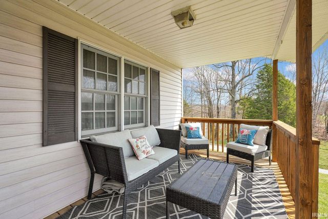 1099 Middle Leesville Road, Bedford, IN 47421