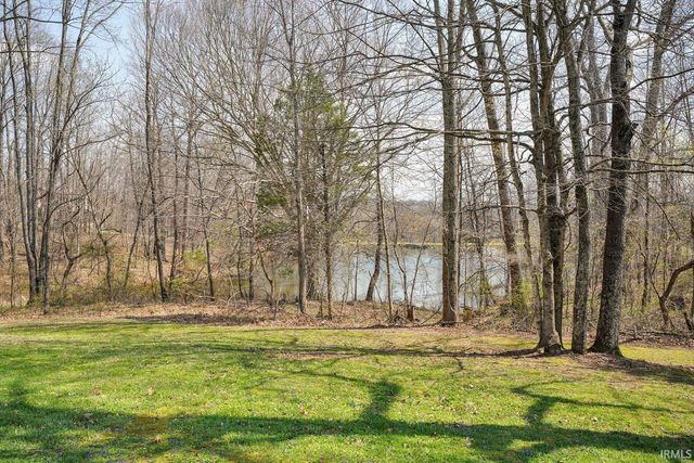 1099 Middle Leesville Road, Bedford, IN 47421