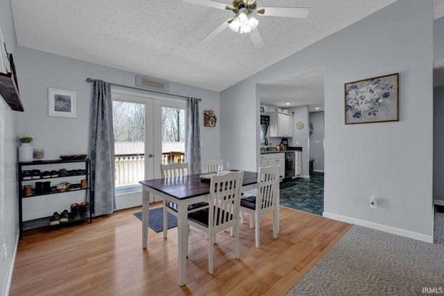 1099 Middle Leesville Road, Bedford, IN 47421