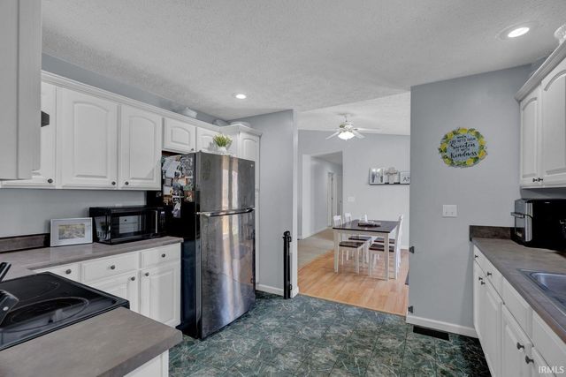 1099 Middle Leesville Road, Bedford, IN 47421