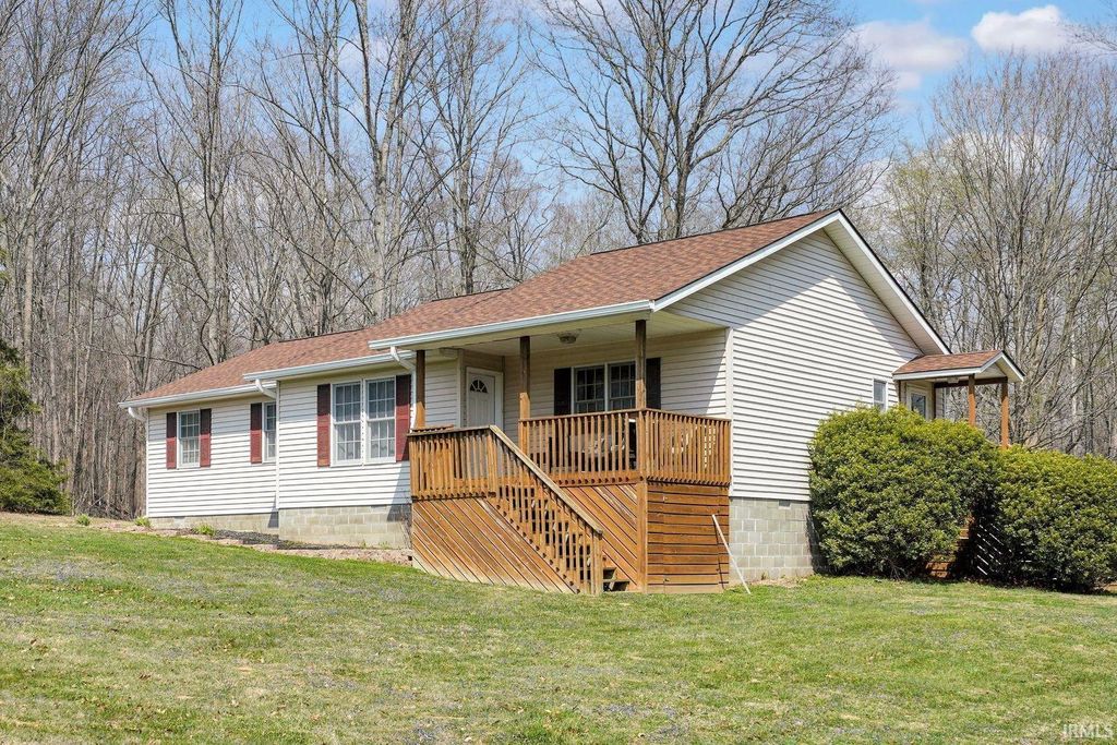 1099 Middle Leesville Road, Bedford, IN 47421