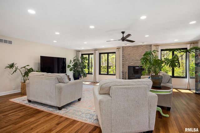 12215 WAKE ROBIN Way, Dunlap, IL 61525
