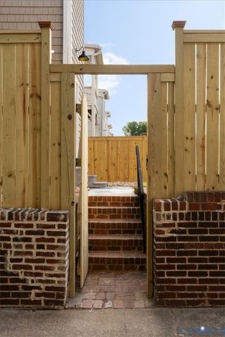 2400 Rosewood Ave, Richmond, VA 23220