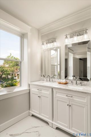 2400 Rosewood Ave, Richmond, VA 23220