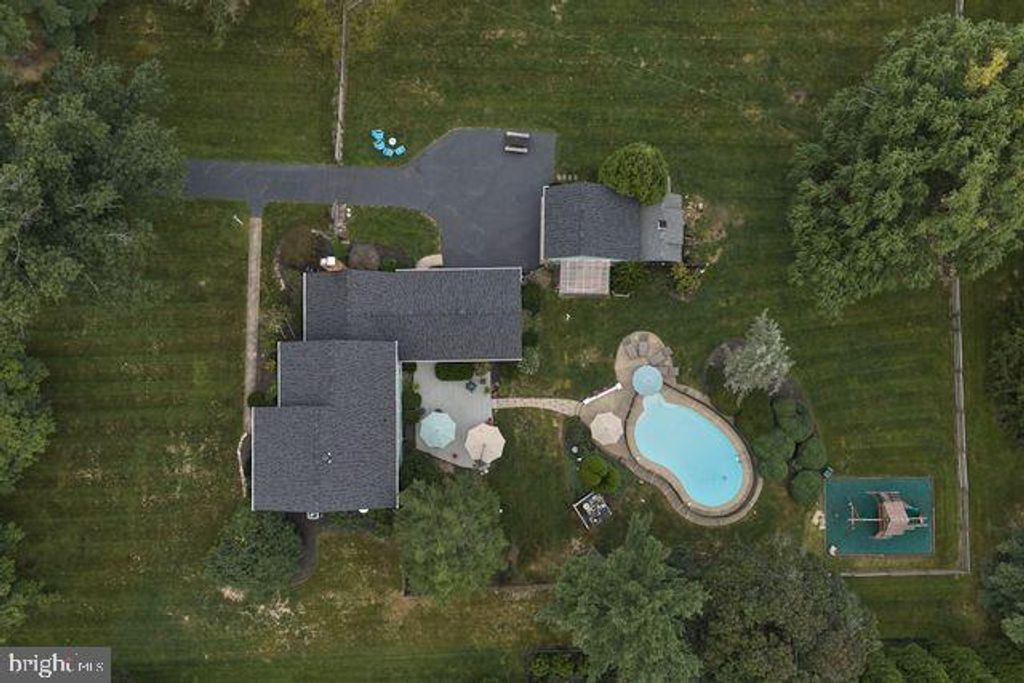 3889 ROBIN RD, FURLONG, PA 18925 — photo 3