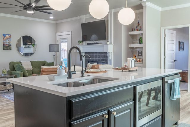 6906 16th Street, Lubbock, TX 79416