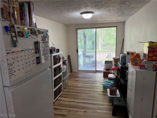 4421 Meadowbrook Drive, Leavittsburg, OH 44430