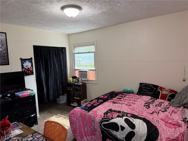 4421 Meadowbrook Drive, Leavittsburg, OH 44430