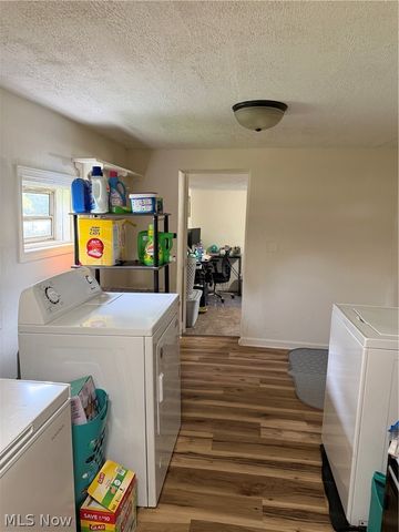 4421 Meadowbrook Drive, Leavittsburg, OH 44430