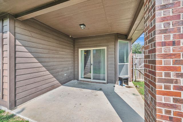 545 Wild Ivy Trail, Fort Worth, TX 76052