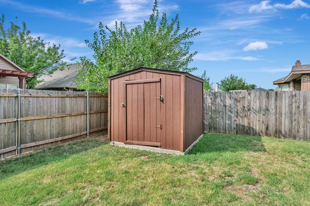 545 Wild Ivy Trail, Fort Worth, TX 76052