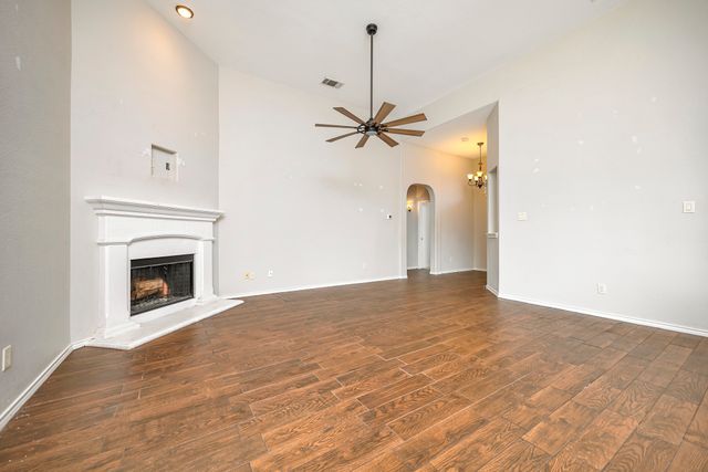 545 Wild Ivy Trail, Fort Worth, TX 76052
