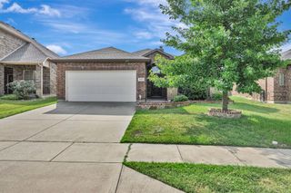 545 Wild Ivy Trail, Fort Worth, TX 76052