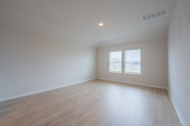 125 Nicks Cv, Lockhart, TX 78644