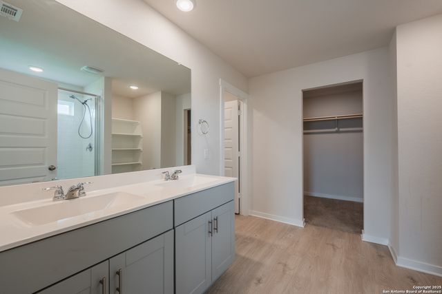 125 Nicks Cv, Lockhart, TX 78644